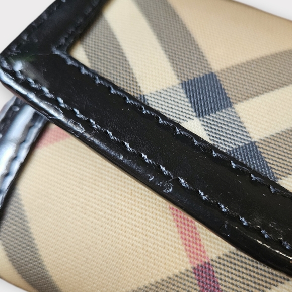 Burberry Nova Check Long Trifold Wallet - Picture 10 of 10